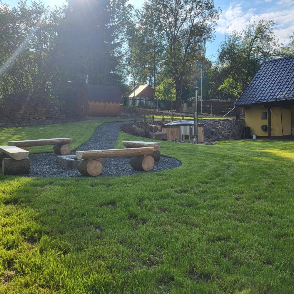 Chata-Brdy Nove Mitrovice Exteriör bild